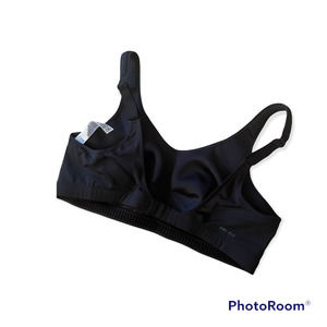 Nike dri fit size 40C black sports bra